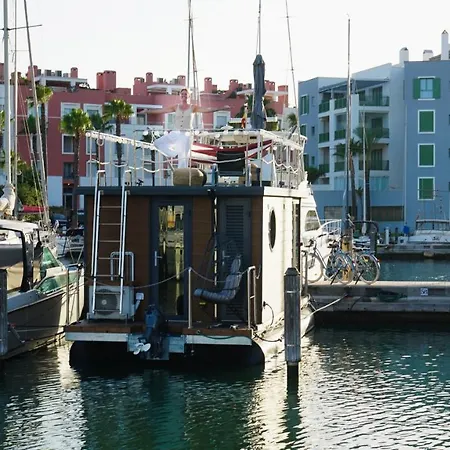 Båthotell La Maison Bateau Sotogrande San Roque (Andalucia)