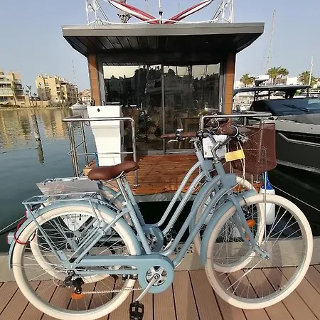 La Maison Bateau Sotogrande Båthotell *